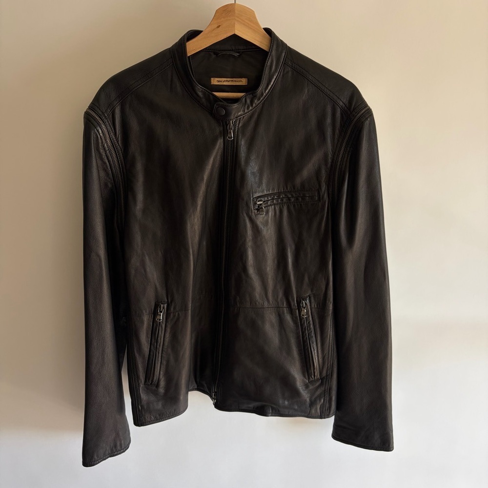 Rare John Varvatos 2 in 1 Black Lamb Skin Leather Moto Zip-Sleeve Leather Jacket